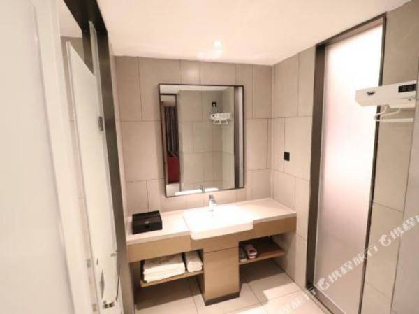 Haojiang Yuepin Chain Hotel