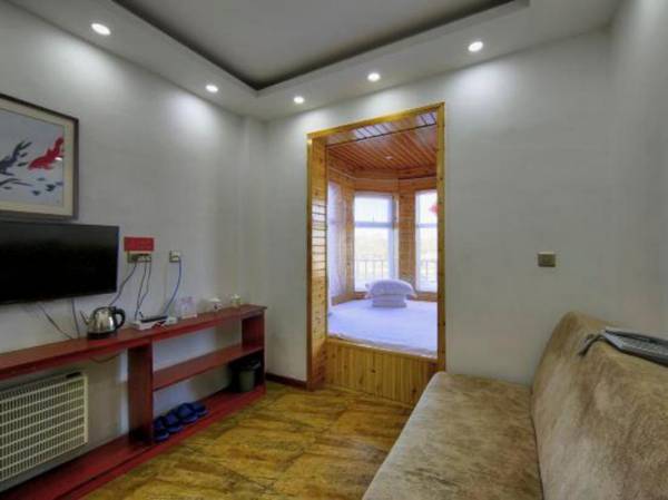 Pinyue Holiday Hotel