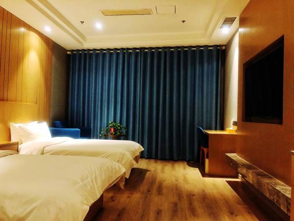 Starway Hotel Xinyi Nanjing Road