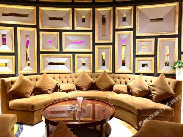 Riverside International Hotel