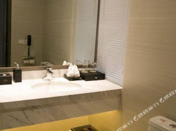 Hot Spring Valley Park Avenue Hotel