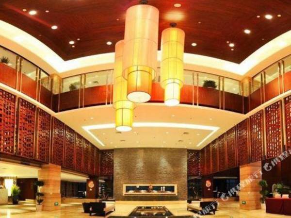 Sanjiang Forest Hot Spring Dumashi Hotel