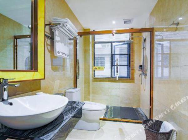 Huangting Hotel
