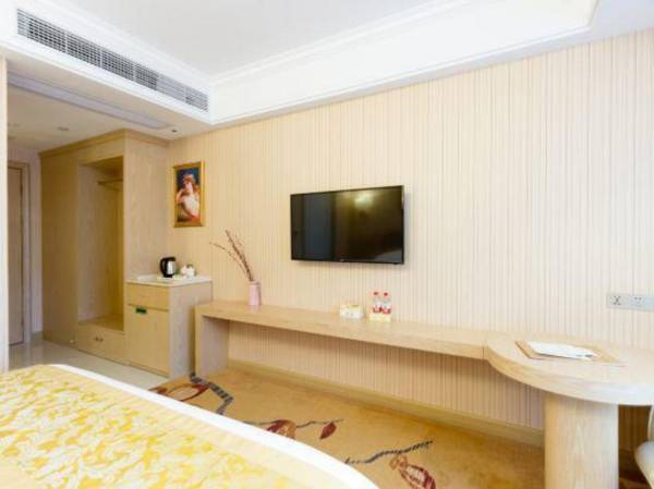 Vienna 3 Best Hotel (Poyanghu Avenue)