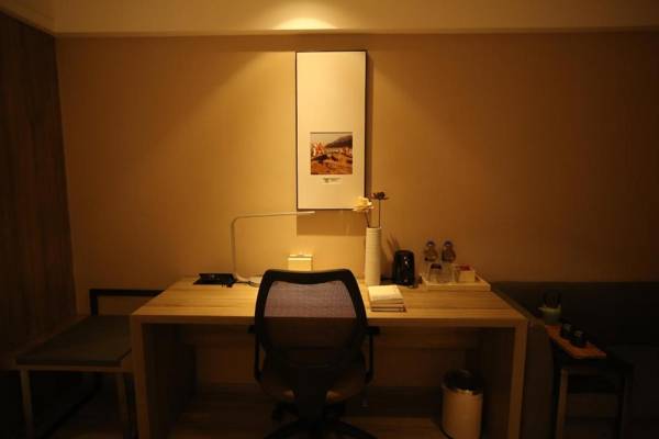 Workspace - Atour Hotel Shuangyong Ave