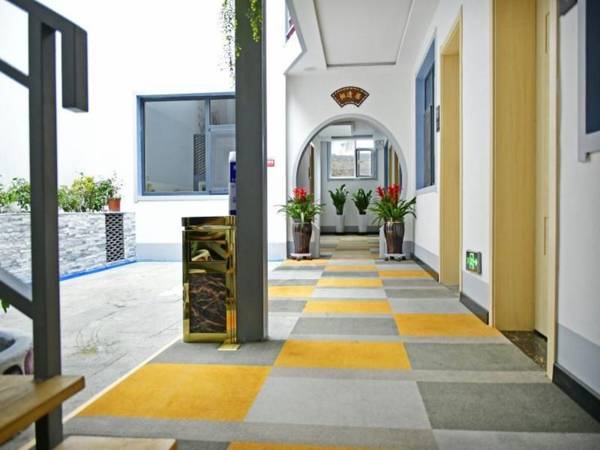 Shell Hotel Xinzhou Wushan Mountain Scenic Area