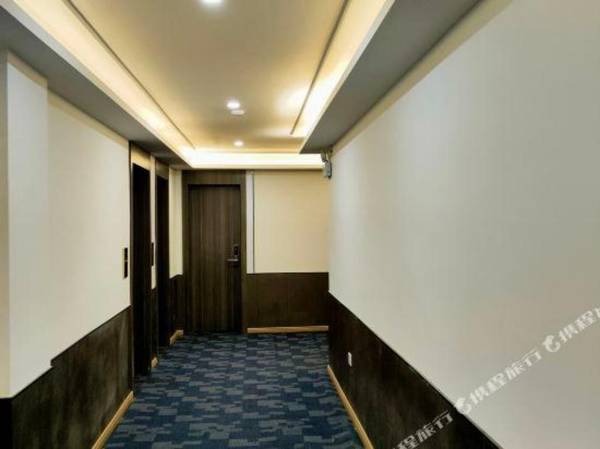 New Shangri-La Hotel