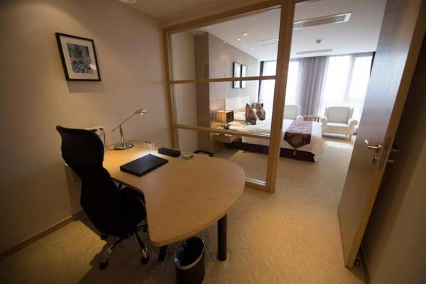 Workspace - Suzhou Sun Plaza Hotel
