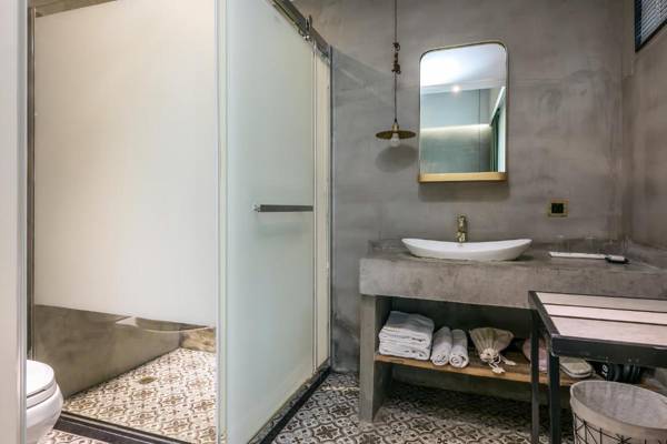 Suzhou Unique Space Design Art Hotel