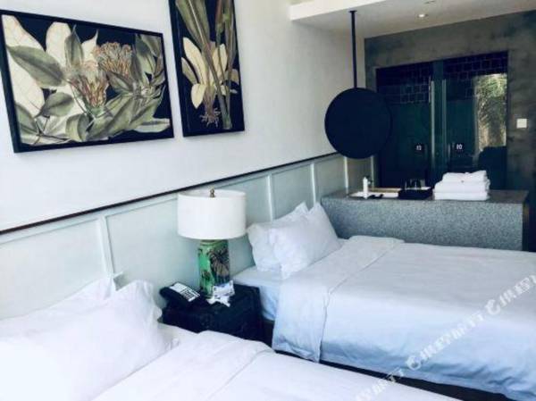 Jinglan LOFT Boutique Hotel (Hainan University)