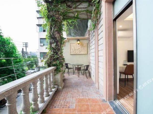 Xiaoshu Wushe Boutique Hostel