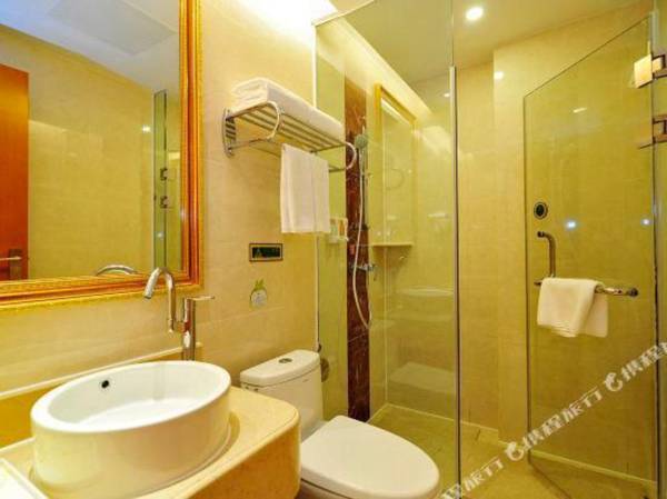 Vienna Hotel (Huangguoshu Watefall in Anshun Guizhou )