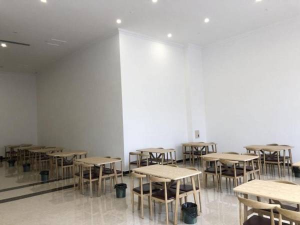 Green Tree Inn Express Tangshan Yueting County Bus Station