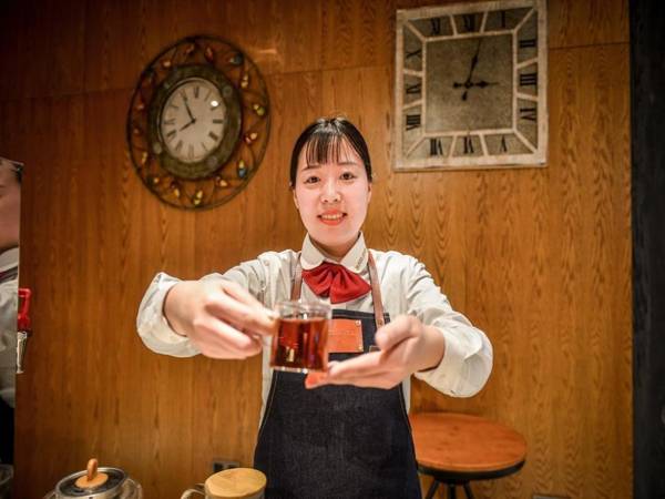 James Joyce Coffetel Luoyang Longmen High-speed Railway Station