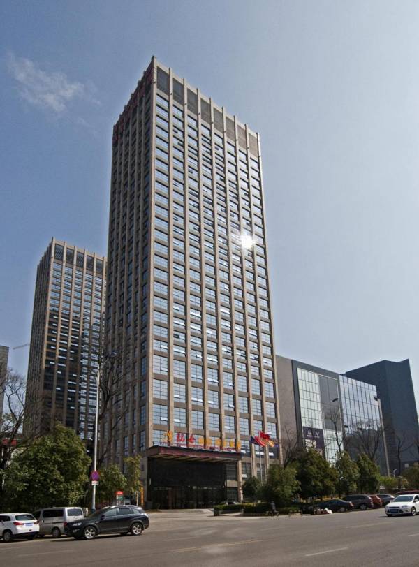 Mingchun International Holiday Hotel