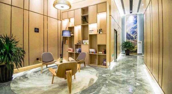 Atour Hotel (Kunming Dian Lake)