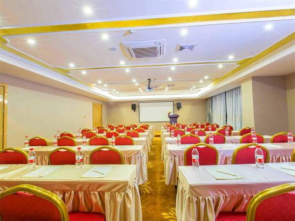 Vienna Hotel Guangdong Dongguan East Bus Station