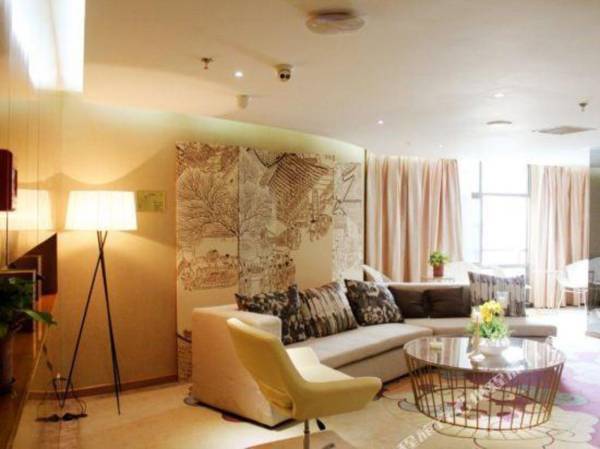 Shuangyu Business Theme Hotel (Kaifeng Drum Tower)