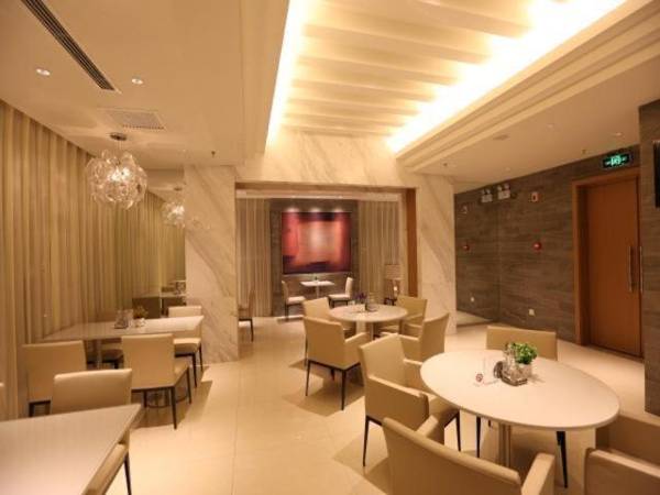 Jinjiang Inn Anyang Linzhou Hongqiqu Avenue Municipal Government