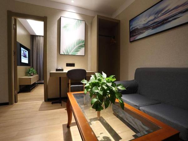 Up And In Henan Anyang Hongqi Road Wal-Mart