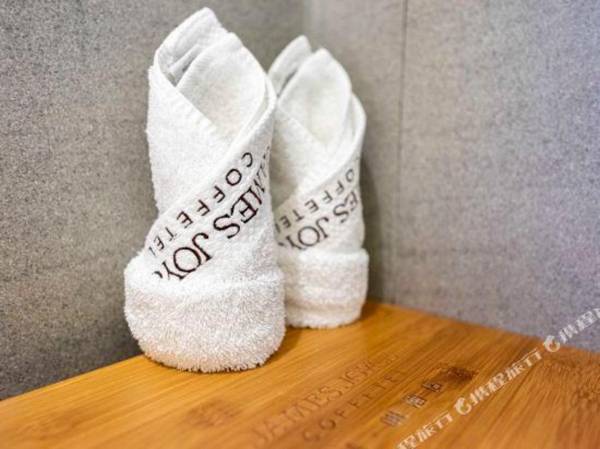 Zhe Fei Jiu Dian (An Yang Zhong Guo Wen Zi Bo Wu Guan Dian )