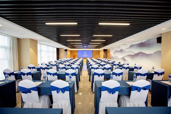 Starway Hotel Hebi Convention And Exhibition Center