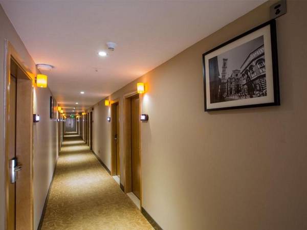 7 Days Inn Changsha Yinpenling Aokesi Square Branch