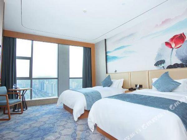 He Hotel