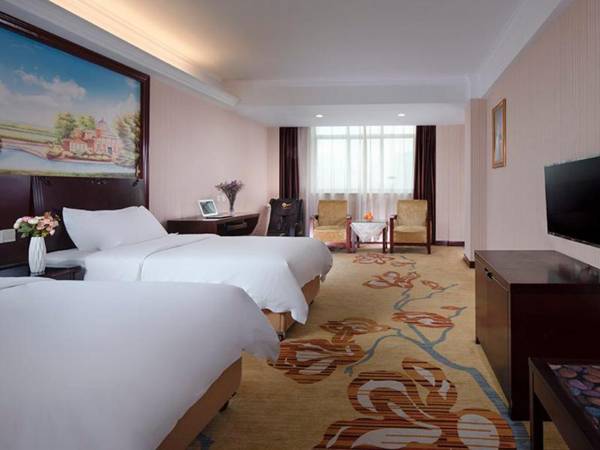 Vienna Hotel Changsha Ningxiang Feicuihu International Plaza