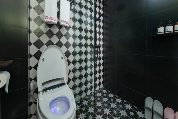 Locals Apartment Inn 16