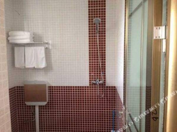 Yongren Kaixuan Business Hotel