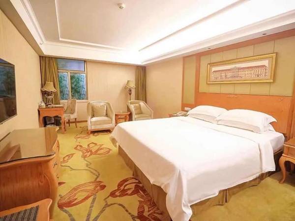 Vienna Hotel Shanwei Chengqu Xingye Road