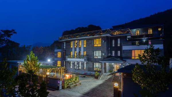 Floral Hotel Jixian Heping Heyuan Jizhou Karst Cave Ares Valley