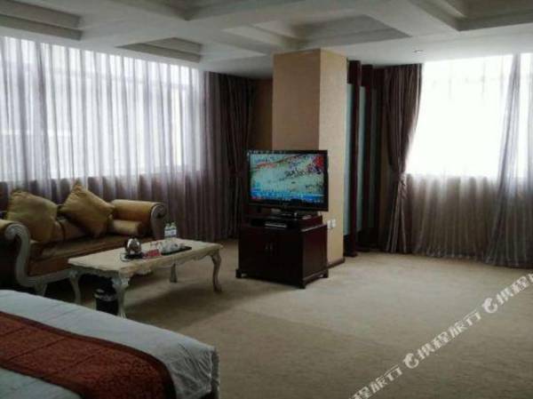 Leading Show Business Hotel