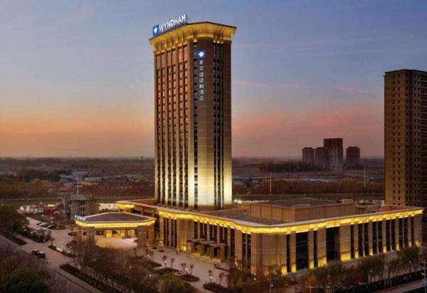 Wyndham Urumqi North Hotel