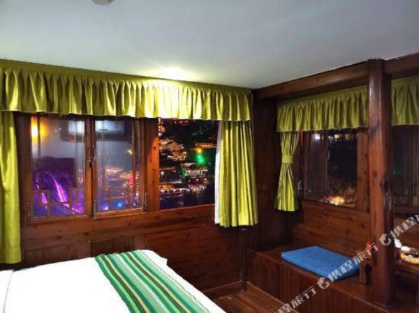 Tianquan Inn (Furong Town Xuanyage)