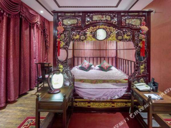 Biancheng Gushi Theme Culture Hotel