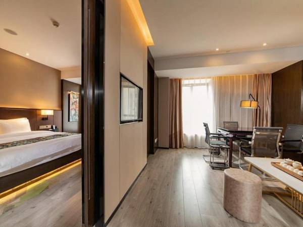 Zmax Hotel·Qingyuan Wanbang Center