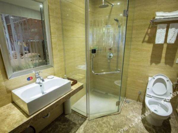 Dragon Bay Natural Hot Spring Resort