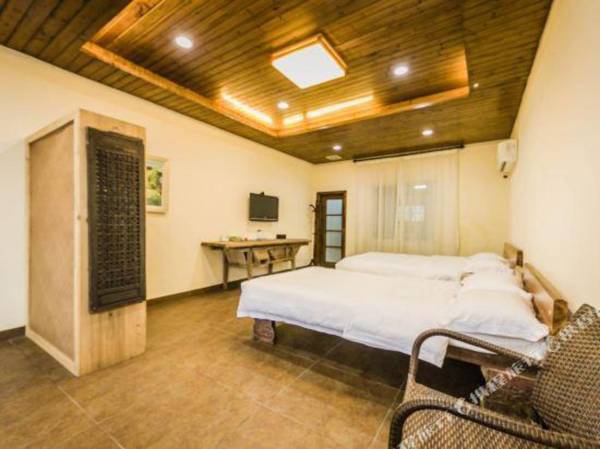 Wuyishan Jiulong Bay Yijia Courtyard Inn