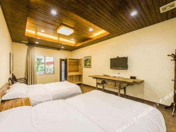 Wuyishan Jiulong Bay Yijia Courtyard Inn