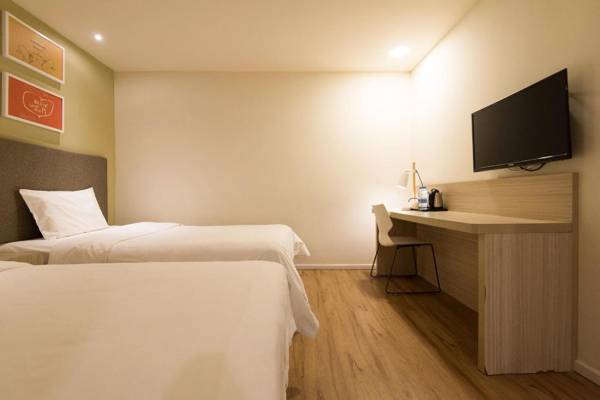 Elan Inn Yulin Second Street West Asia Building