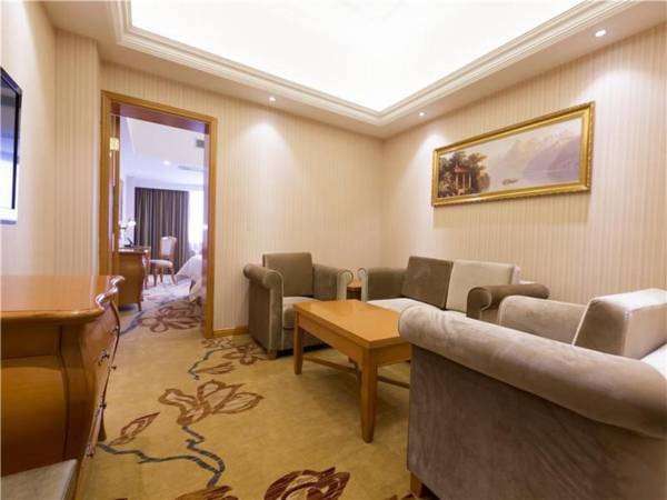 Vienna Hotel Yulin Jincheng Zhenlin Branch