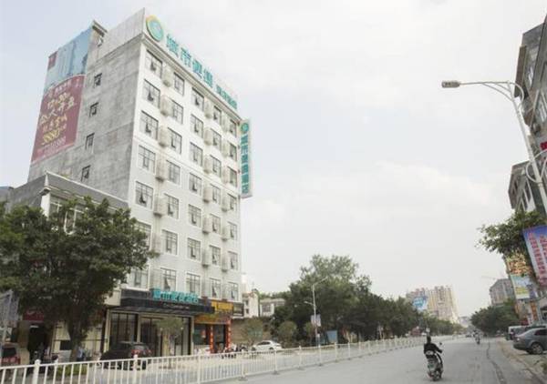 City Comfort Inn Yulin Luchuan Wenquan Square