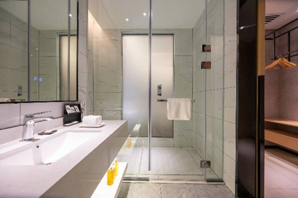 Borrman Hotel Pubei Bus Station