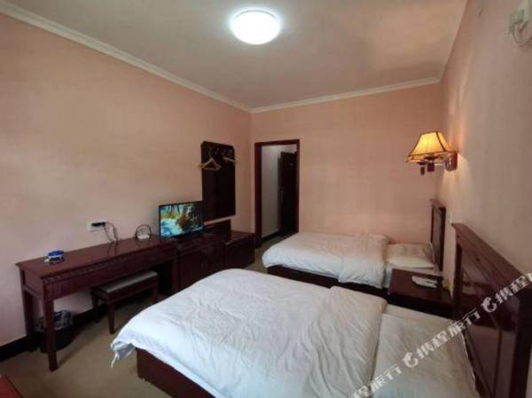 Jinsixia Guobin Hotel