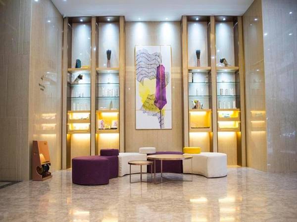 Lavande Hotel HeYuan HePing BaiSheng square