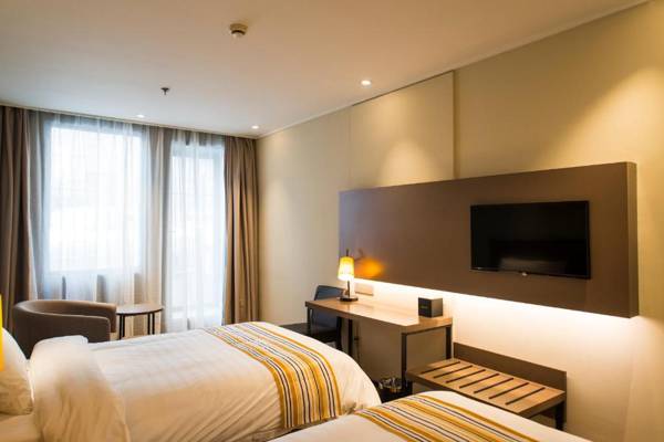 Home Inn Plus Suzhou Wujiang Fenhu Luxin Avenue