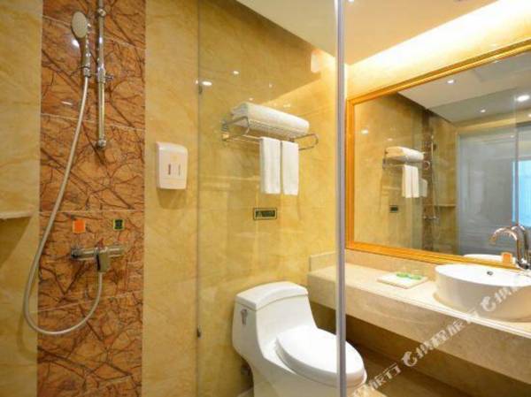 Vienna Hotel (Xingyi Wanfenglin)