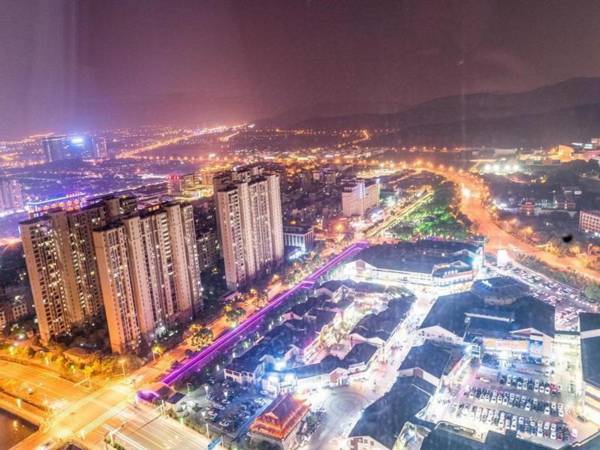 WOWQU Suzhou College Town Yuexi Metro Station